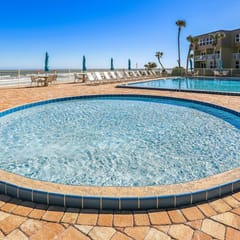 Coquina Condos: Ocean View, Ground Floor