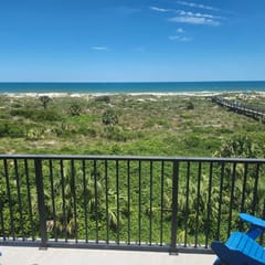 Oceanfront 2BR Condo in St. Augustine