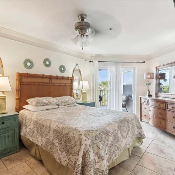 Ocean Gate I Garden View Retreat - Image 1